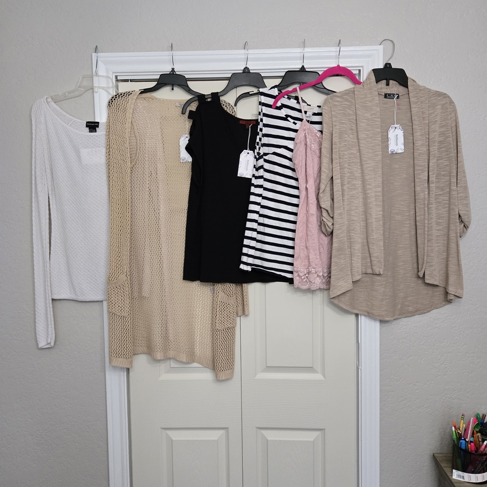 Assortment of Womens Tops And Cardigans. Size M